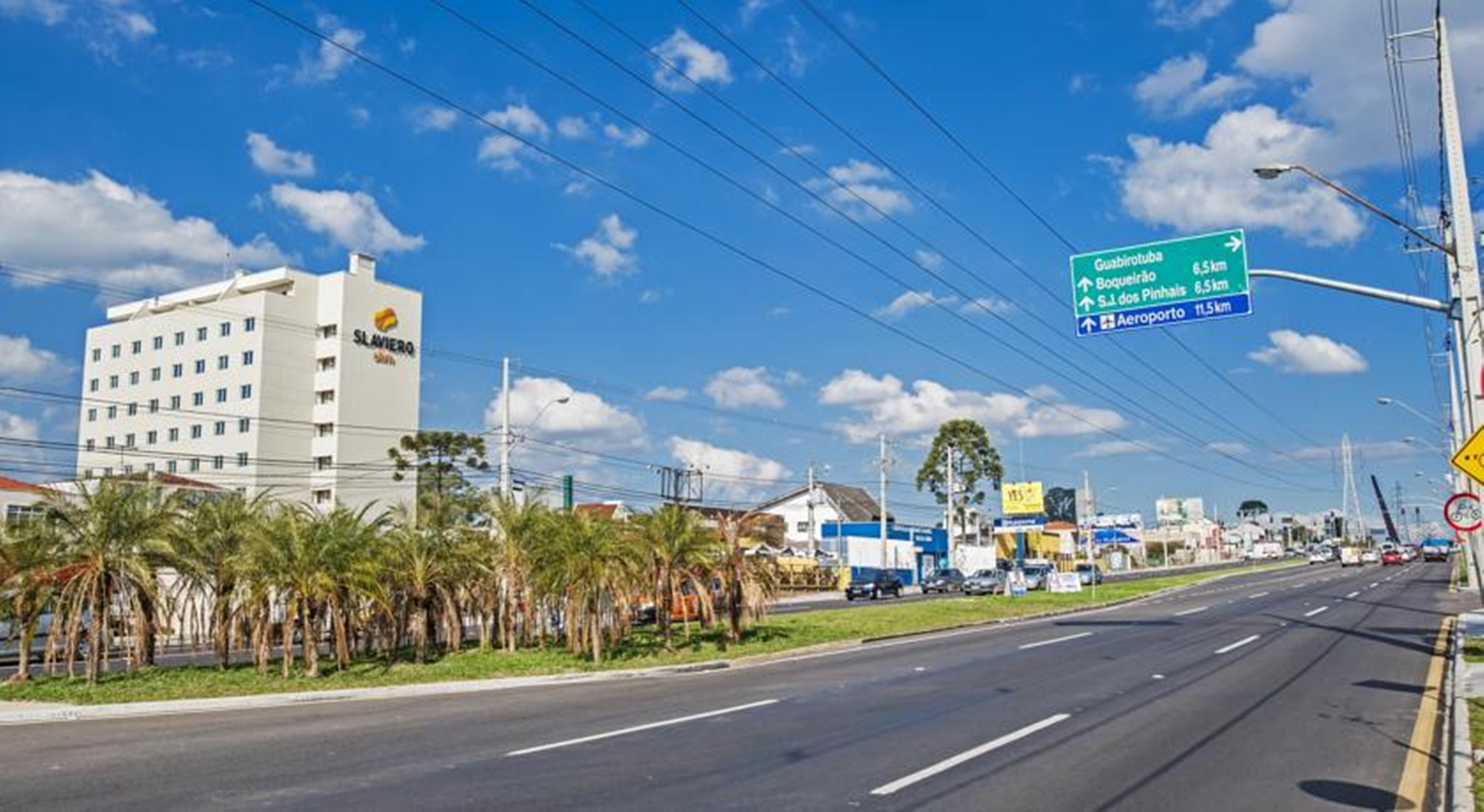 Slim Curitiba Av. Das Torres By Slaviero Hoteis Экстерьер фото